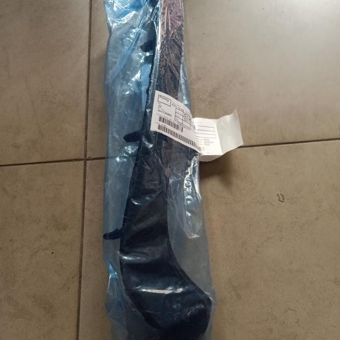 List Grill/List Grille Bumper Depan All New Yaris 2014/2017 Original