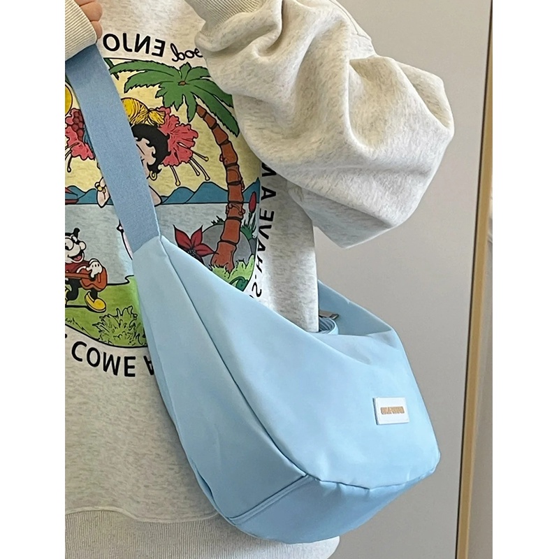 Red Messenger tas kanvas wanita 2022 baru mahasiswa kelas tas kain nilon kapasitas besar pangsit tas satu bahu tas jinjing