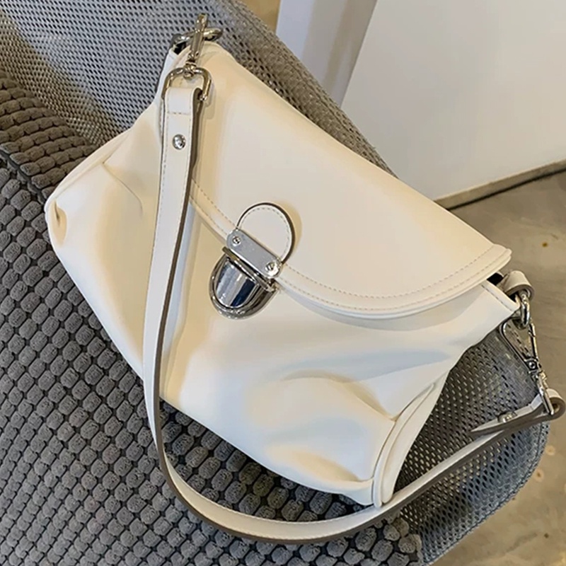 Red Satu Bahu Ketiak Tas Wanita 2022 Baru Retro Messenger Tas In Niche Bahasa Perancis Fashion All-Match Tas Tangan Kulit Lembut