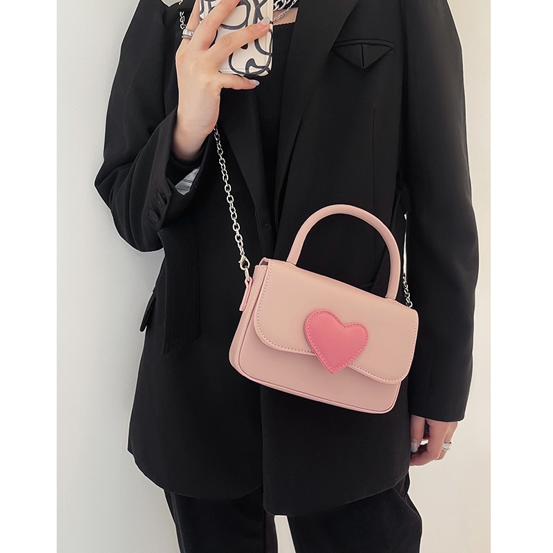 Red 2022 musim panas baru merah muda cinta warna hit gadis lucu tas persegi kecil fashion high-end tas rantai portabel utusan