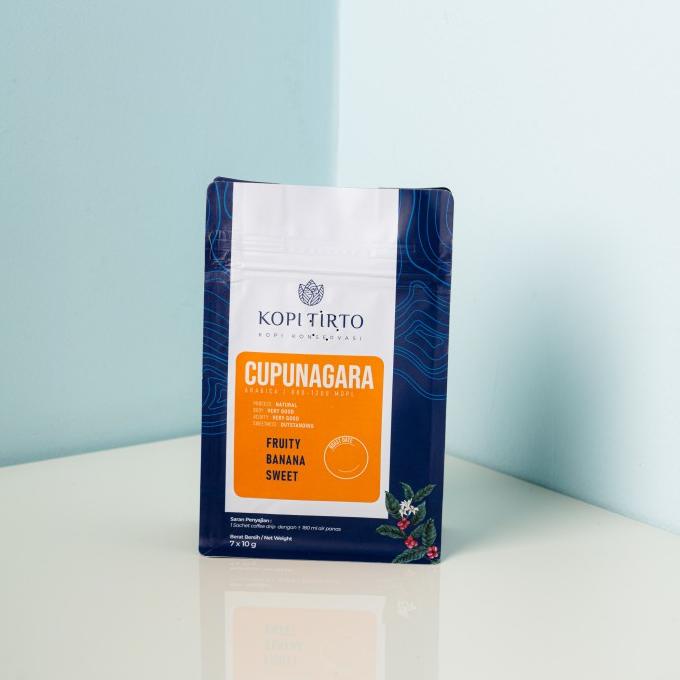 

Kopi Tirto: CUPUNAGARA Arabica Natural - Single Origin - Drip Bag 70 g