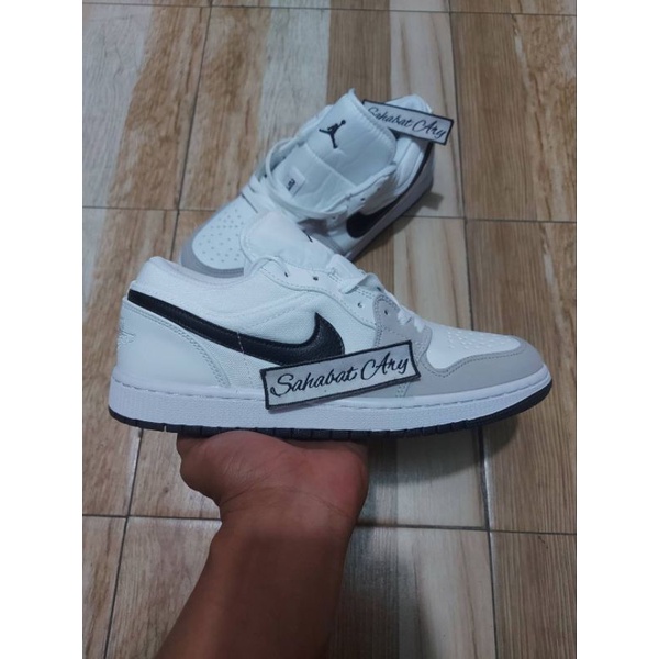 Sepatu Air Jordan 1 Low Astrograbber