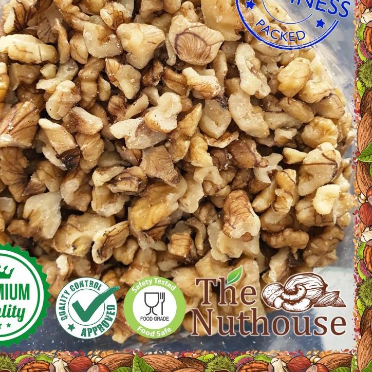 

COD ✅⭐ 1kg Walnut RAW Broken Cracked / Kacang Walnut Mentah Pecah Menir