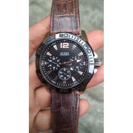 jam tangan guess multifungsi W0366G3 second bekas original