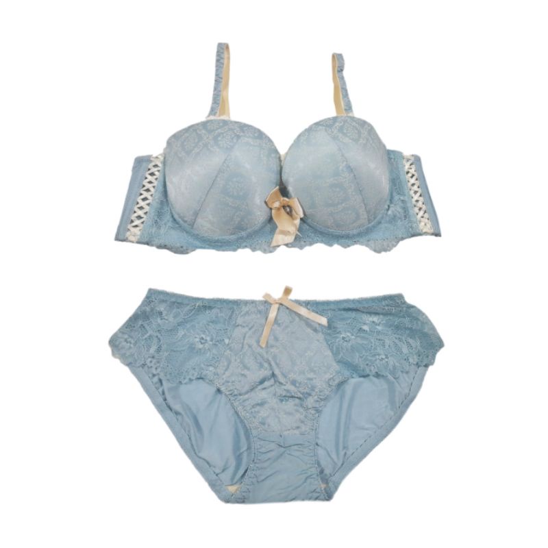 BH Wanita Busa Tebal Kawat Satu Set Dengan Celana Dalam