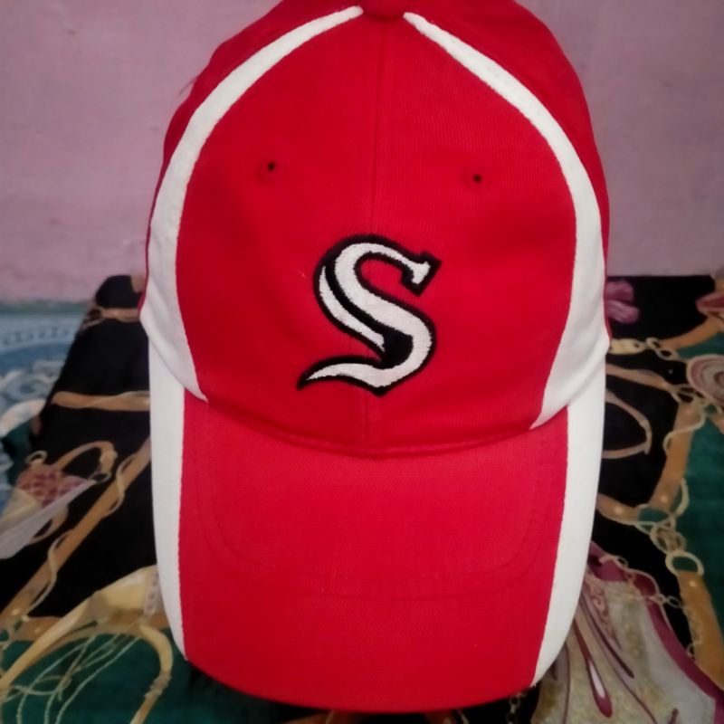 Topi caps Logo S