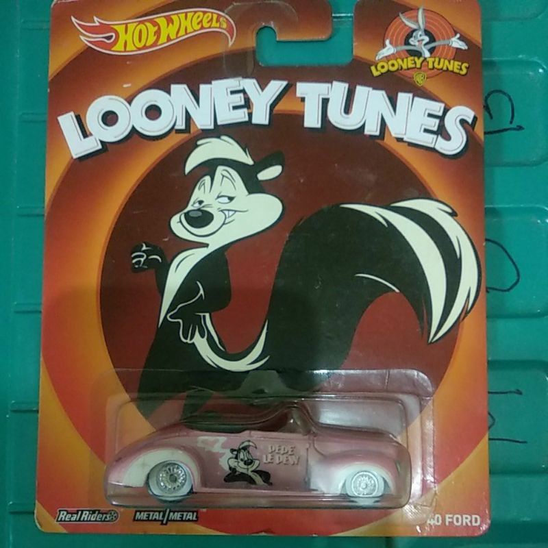 Hot Wheels Looney Tunes Real Riders