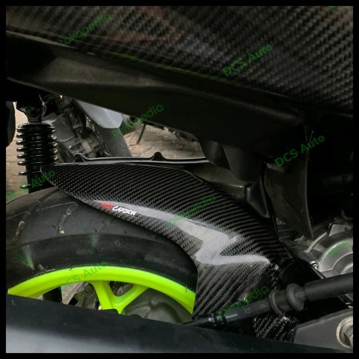 Hugger carbon kevlar New Xmax 250 Conected