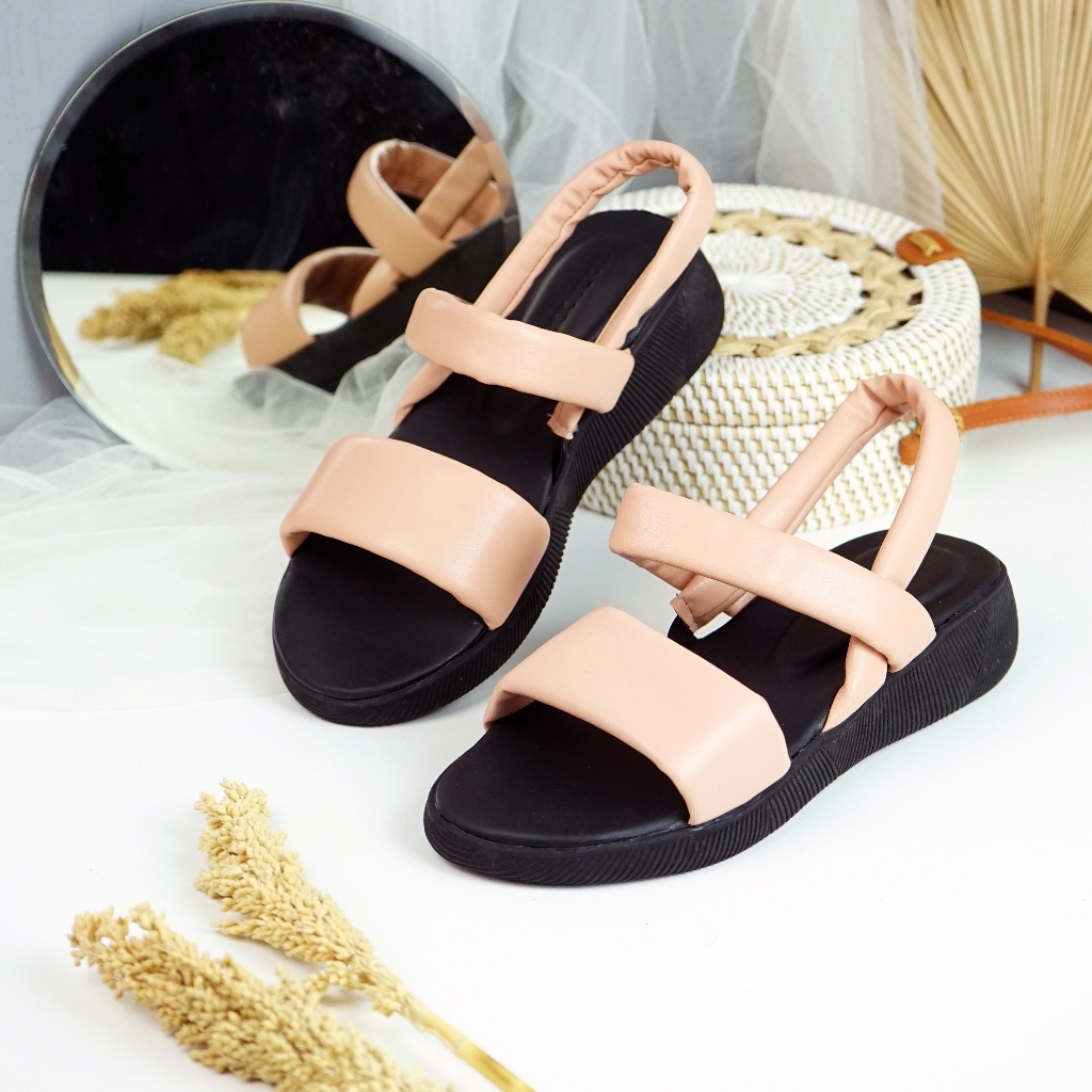 Sepatu Sandal Wanita Wedges Tali Belakang JJ 06