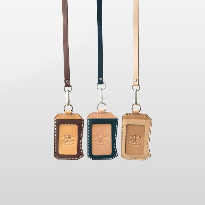 

Best Seller Rockefeller Lanyard Id Tag Vegetable Tanned Leather