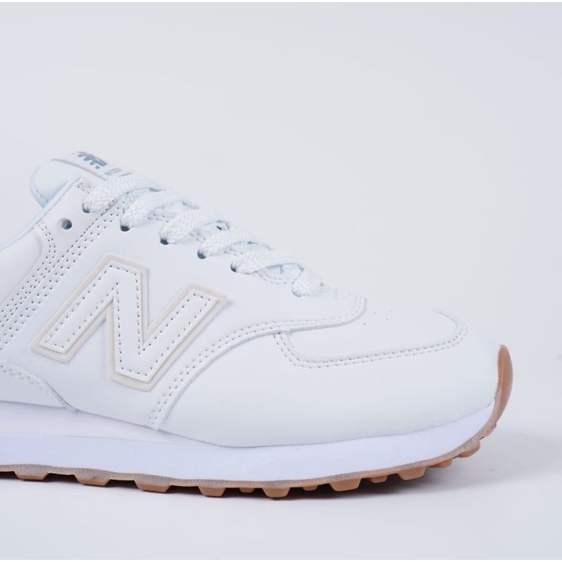 Sepatu New Balance ML574 Leather White Gum