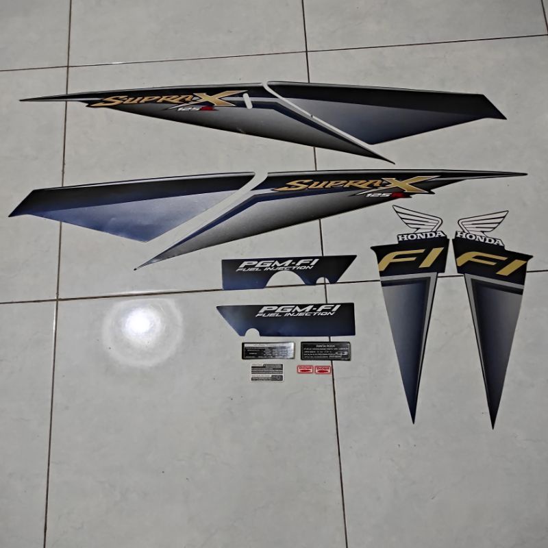 Stiker stripping striping decal graphic Honda Supra X 125 R Batman FI injeksi Hitam biru 2009 2010 O