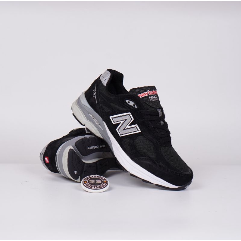 Sepatu New Balance 990V3 Black White