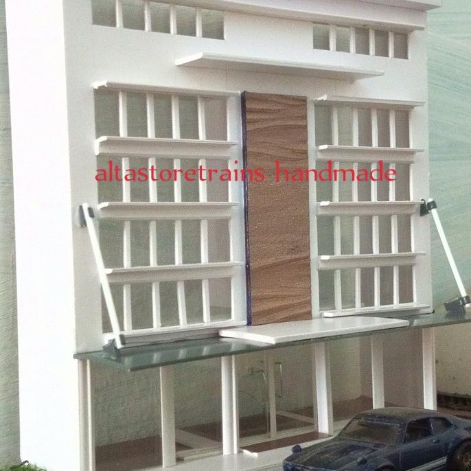 Trend Miniatur Gedung Kantor Bank Discount
