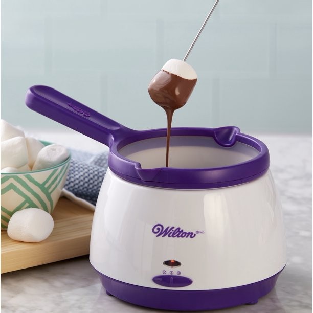 

Wilton Chocolate Melting Electric Pot (110 Volt/32 W) White Color