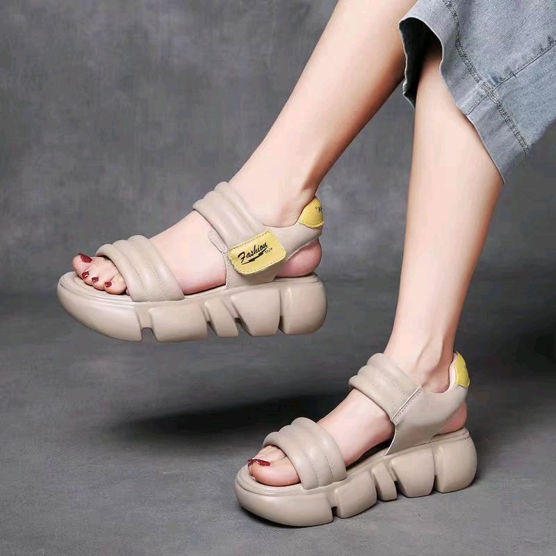 sepatu wanita import tipe 718