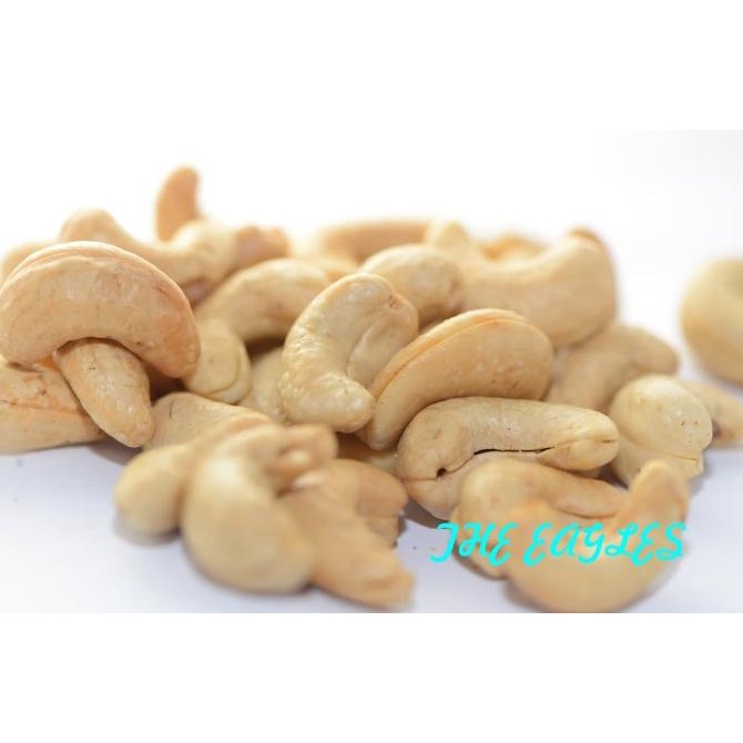 

Kacang Mete Mede Cashew Khas Solo Wonogiri 200Gr Renyah Nuts