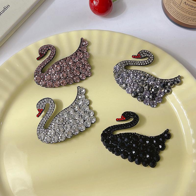 【Bayar di tempat】rhinestone Swan Hair Clip Elegan Temperamen Poni Klip Indah Aksesori Rambut