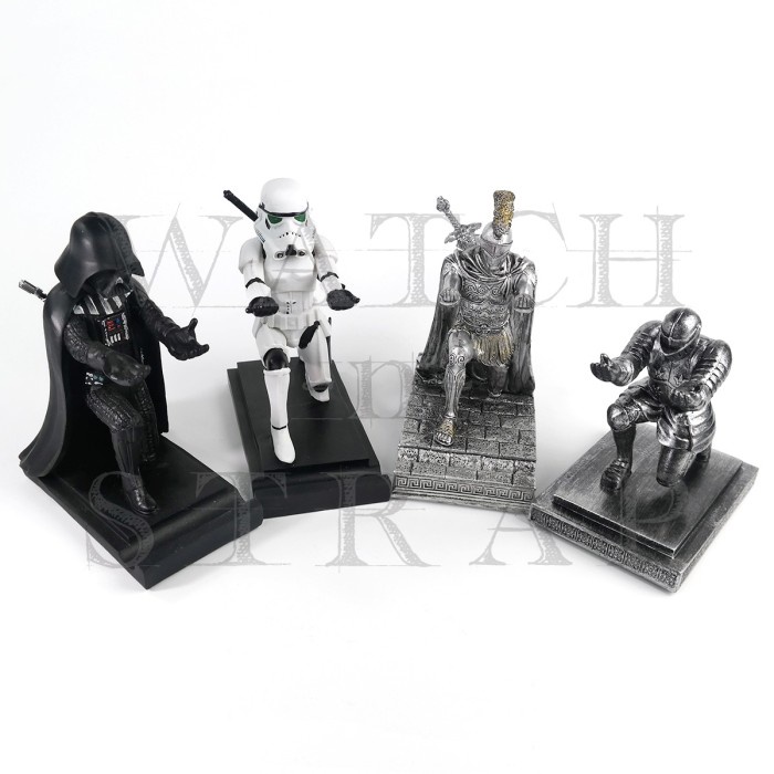 

Aurealiamall Pen Holder Knight Roman Trooper Dark Lord Figurine Desk Organizer