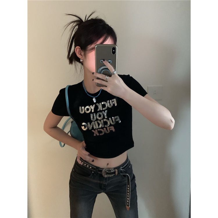 Red Retro Hitam Ketat Lengan Pendek T-shirt Wanita Musim Panas Amerika Manis Gadis Panas Pendek Rasa Desain Bahu Tinggi pinggang Kecil Top