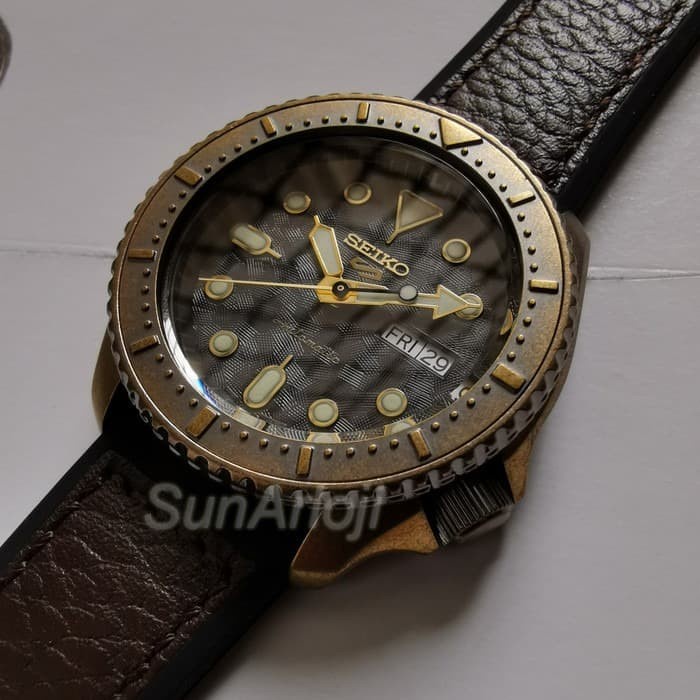 MUST HAVE SEIKO 5 SPORTS SRPE80K1 BLACK DIAL BROWN POLYURETHANE STRAP SRPE80 TERBARU