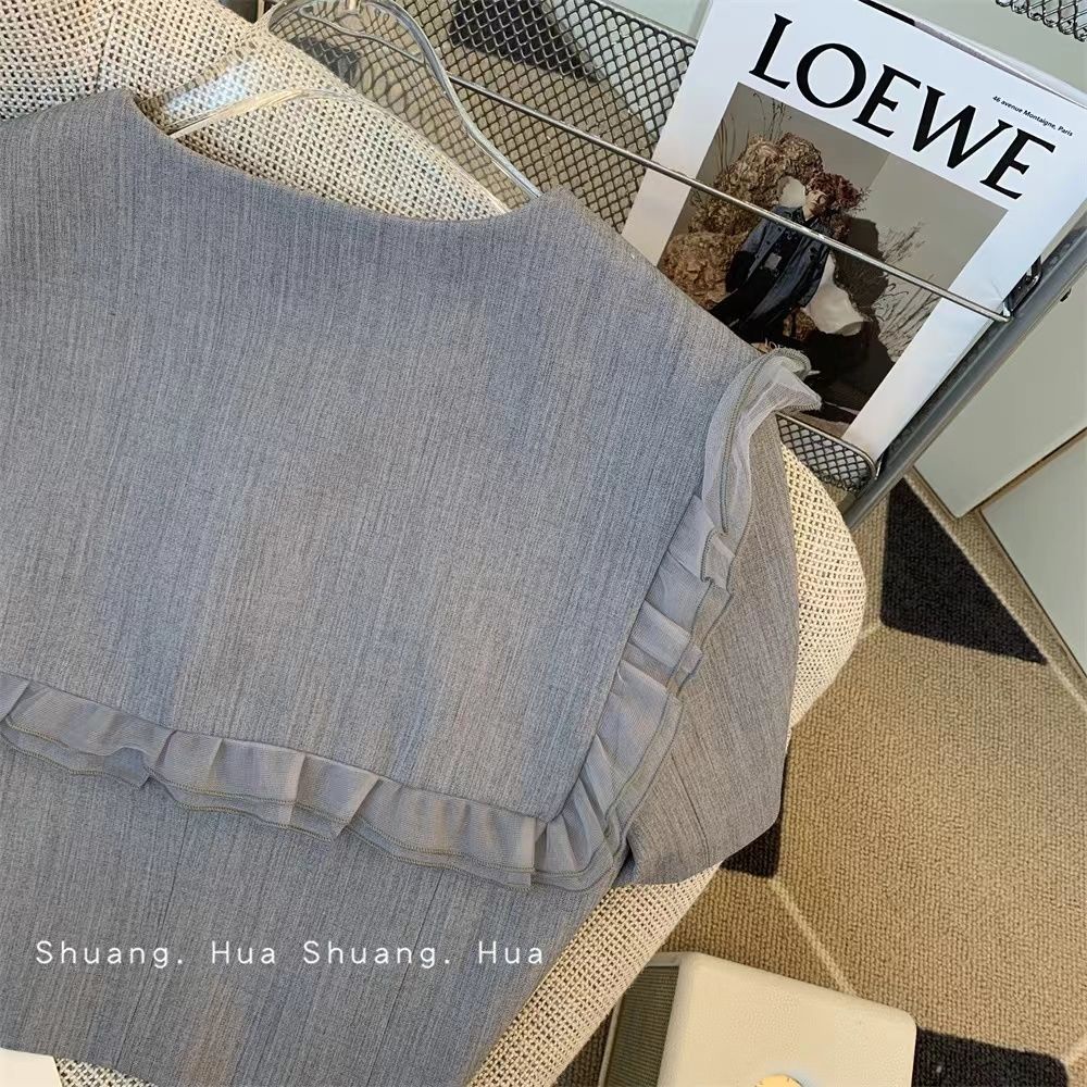 Red Kecil Aroma Cocok untuk Wanita Musim Panas 2023 Baru Fashion High-End Temperamen Top + Celana Pendek Dua Potong set untuk Wanita