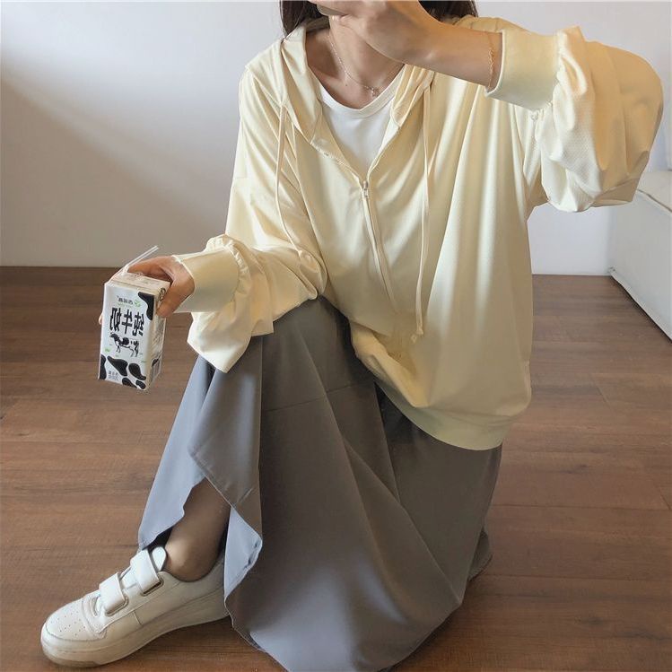 Red Musim Semi dan Musim Panas Baru Tipis Es Sutra Cardigan Perlindungan Matahari Pakaian Wanita Longgar Plus Lemak 2-300 Kati berkerudung AC Jaket