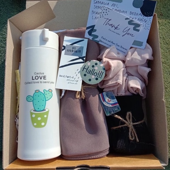 

【MEGA SALE】 TERLARIS !!! Kado hampers cewek hijab bella square, tumbler botol minum, kado wisuda, kado ulang tahun, kado pernikahan, souvenir, hampers, kado wisuda, gift, hadiah, kado unik