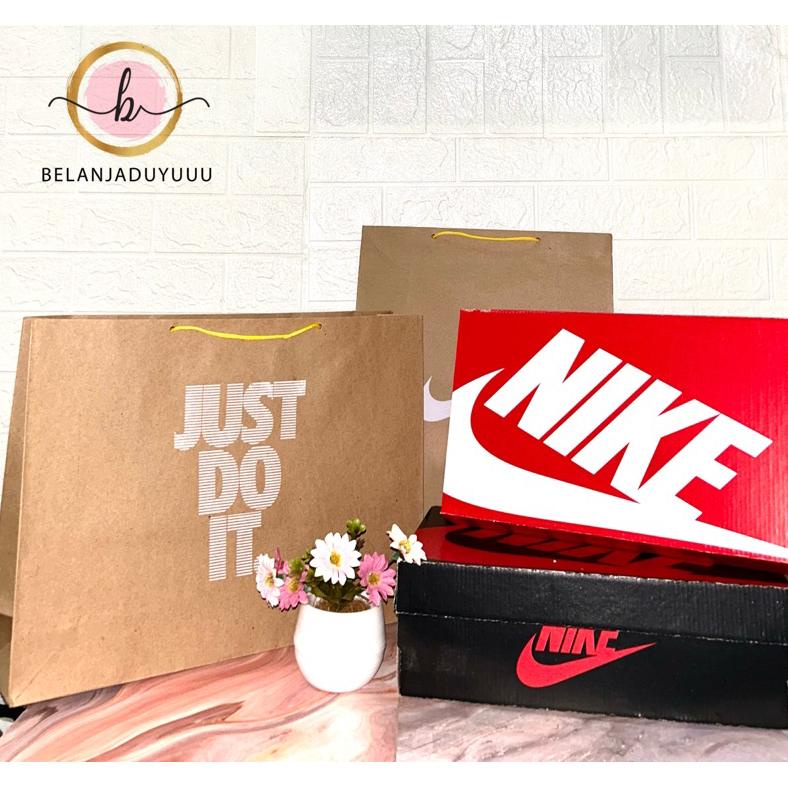 

Sale 7.7 Paper Bag Nike Just Do It ( Ready Stock Jakarta )