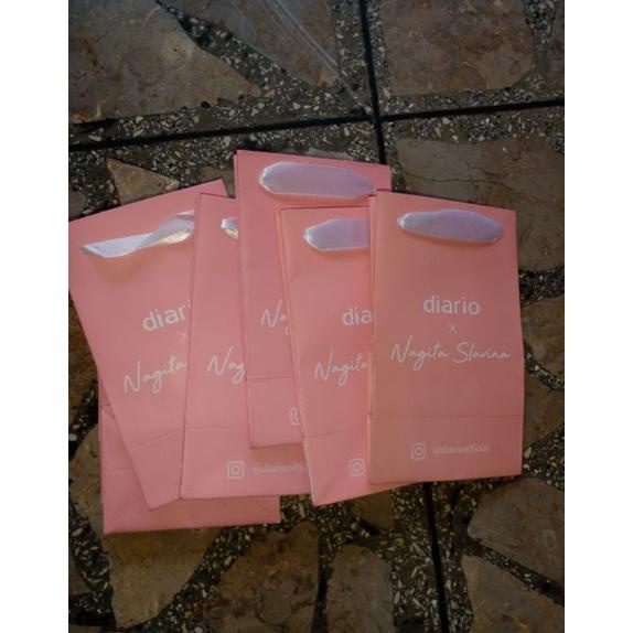 

7.7 Paper Bag Diario X Nagita Slavina