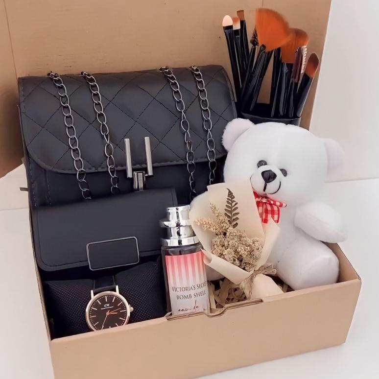 

7.7 KADO CEWEK / KADO ULANG TAHUN / KADO WISUDA / KADO ANNIV / HADIAH CEWEK / HADIAH WEDDING / HADIAH ULANG TAHUN / HADIAH WISUDA / HADIAH ANNIV / HAMPERS CEWEK / HAMPERS WISUDA / HAMPERS ULANG TAHUN