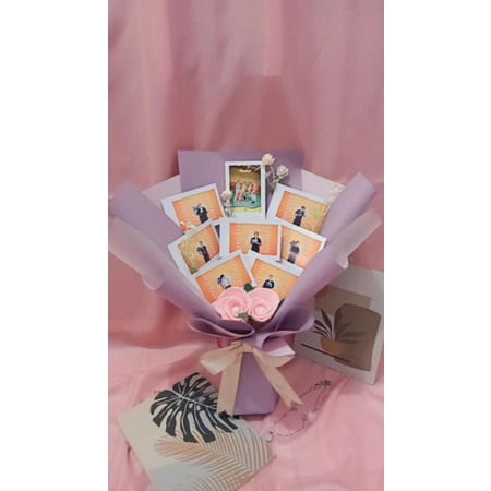 Bouquet Bucket BTS foto polaroid Bouquet Army custom bouquet murah BTS bucket Wisuda/Ulangtahun/Grad
