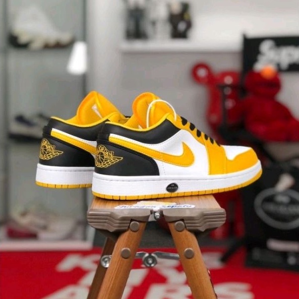 Nike Air Jordan 1 Low &quot;Taxi&quot;