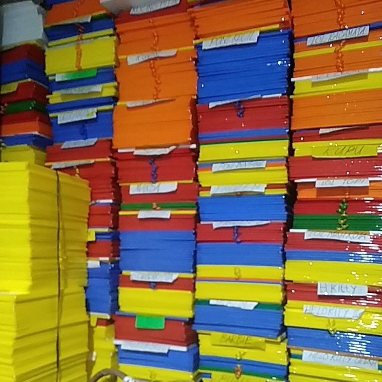 

Terlaku... paket 100 pcs sterofoam lukis 58