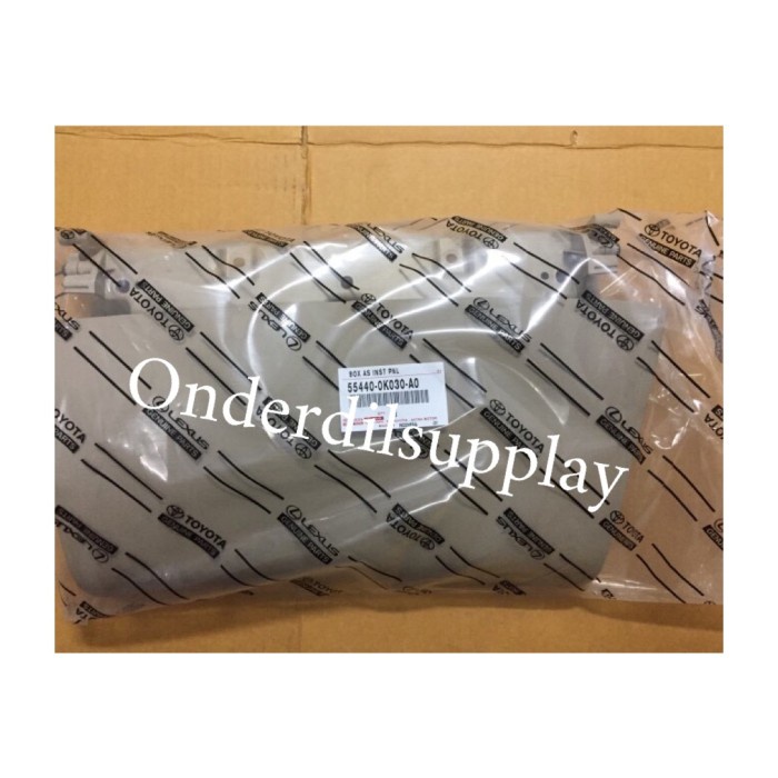 tutup laci atas dashboard innova 55440 0k030