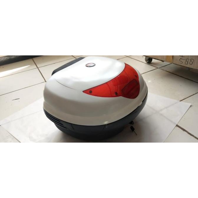 Box Motor Belakang Kmi 688 Putih