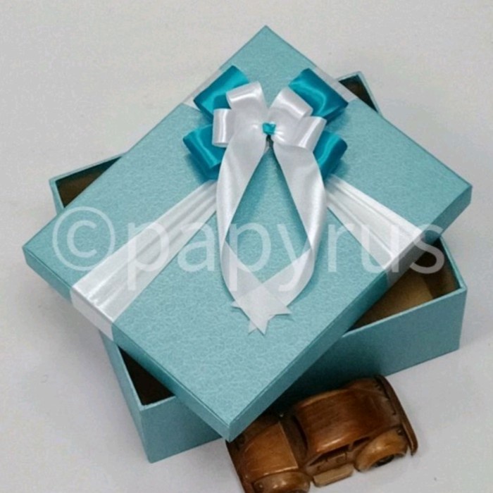 

Terlaris Papyrus 20X25 Tinggi 10Cm Kotak Kado Gift Box