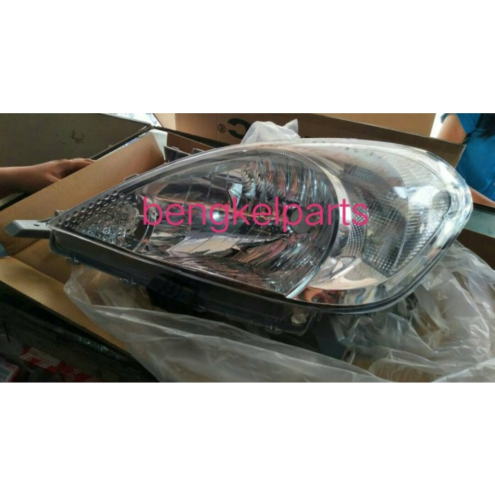 Headlamp / Lampu Depan Kijang Innova ORIGINAL