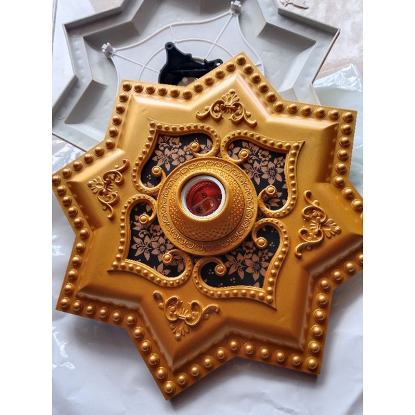ORNAMEN LAMPU PLAFON PVC 30 CM X 30 CM