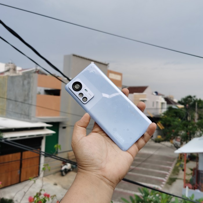 Unik Backdoor - Backcover Xiaomi 12 Pro Original - Biru Muda Limited
