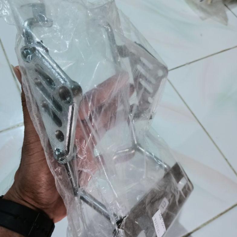 Aksesoris Pangkon Lampu Pesek Gl | Tralis Kupingan Lampu Gl | Dudukan Lampu Gl Motor Ori