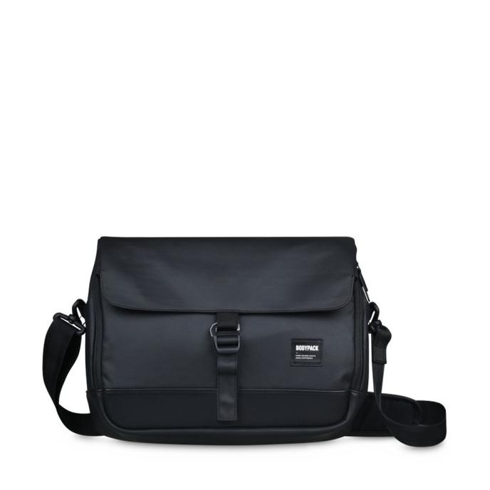 Tas Selempang Laptop Bodypack Modest 2.1 Laptop Shoulder Bag - Black