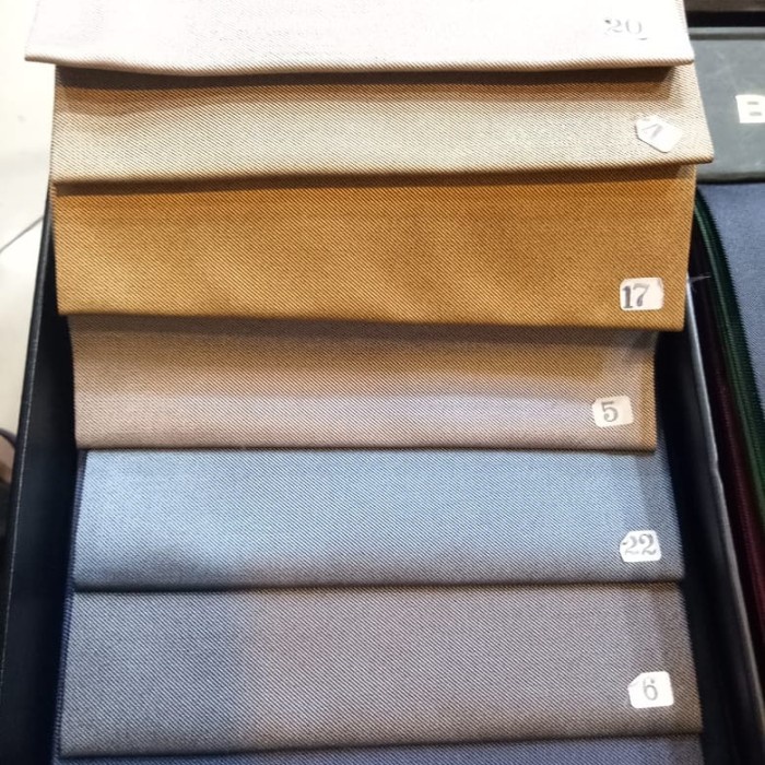Terlaris Kain/Bahan Semi Wool.Bahan Jas.Kain Jas Pengantin.Semi Wool Glossy