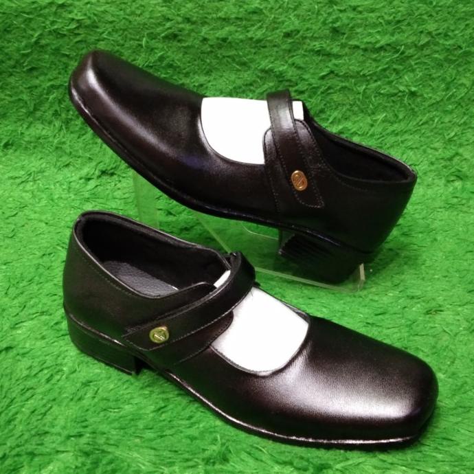 Sepatu pantofel sekolah paskibra wanita kulit asli