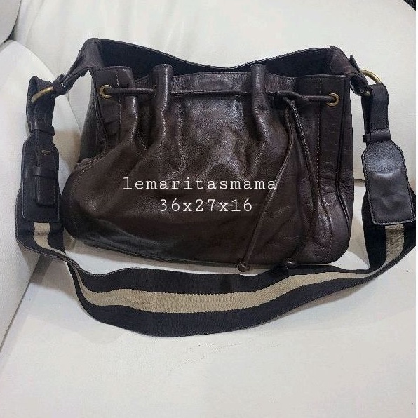 Bally bucket sling bag preloved