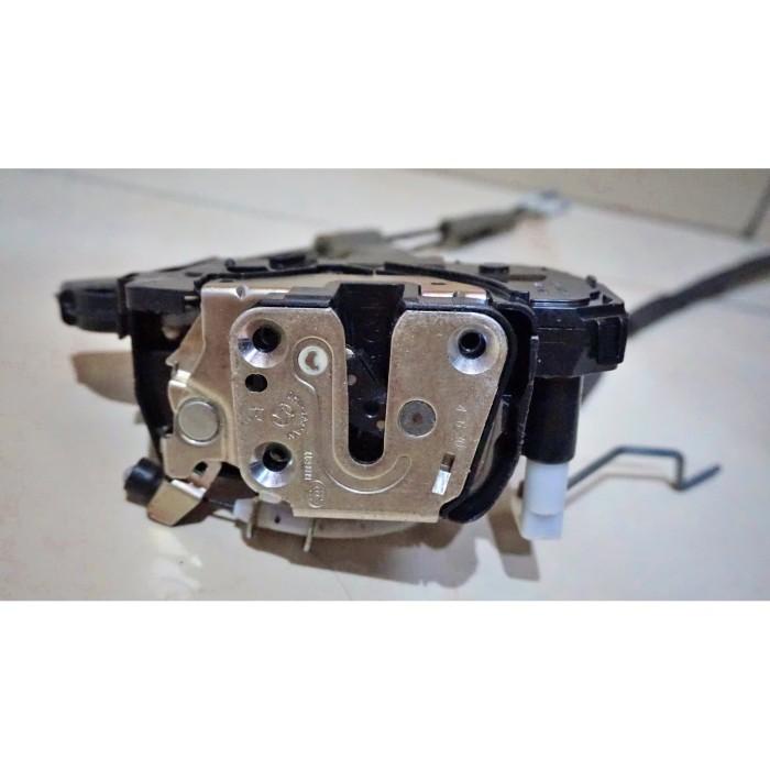 Door Lock Fr Mekanisme Kunci Pintu Motor Kanan Depan Grand Livina Ori