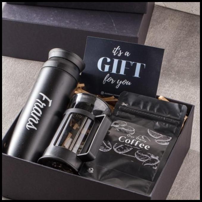 

Barang Terlaris Valentine Hampers Gift / Kado Pacar / Kado Pasangan Lapakteguhwardani