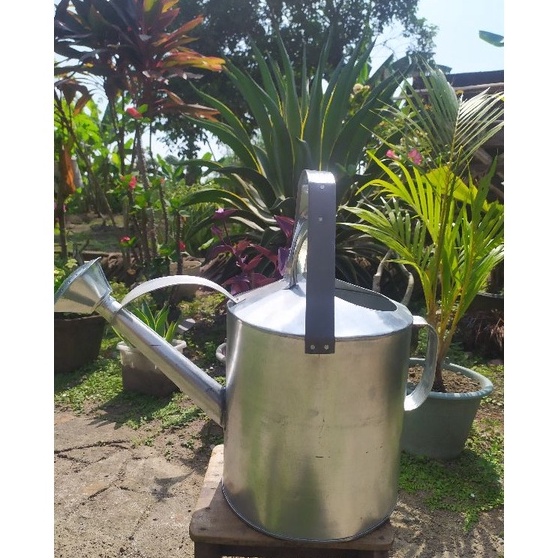 UBFG-24 Gembor Air / Alat penyiram air / Ember siram tanaman / Gembor air 10 Liter / Teko siram / Te