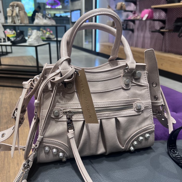 Best Seller Bcelia Steve Madden (Jastip)