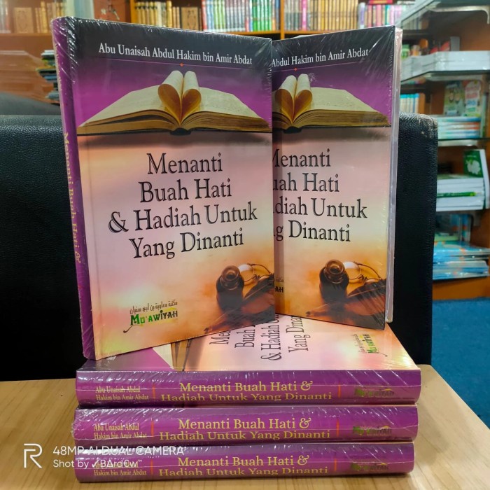 Ready  Buku Menanti Buah Hati dan Hadiah Untuk Yang Dinanti - Muawiyah ORIGINAL ASLI